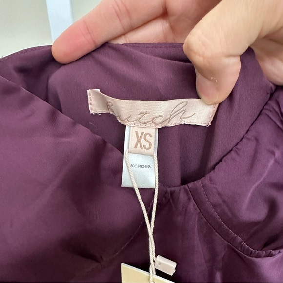 Hutch
Emaline Satin Maxi Dress NWT SIZE XS - Picture 4 of 9